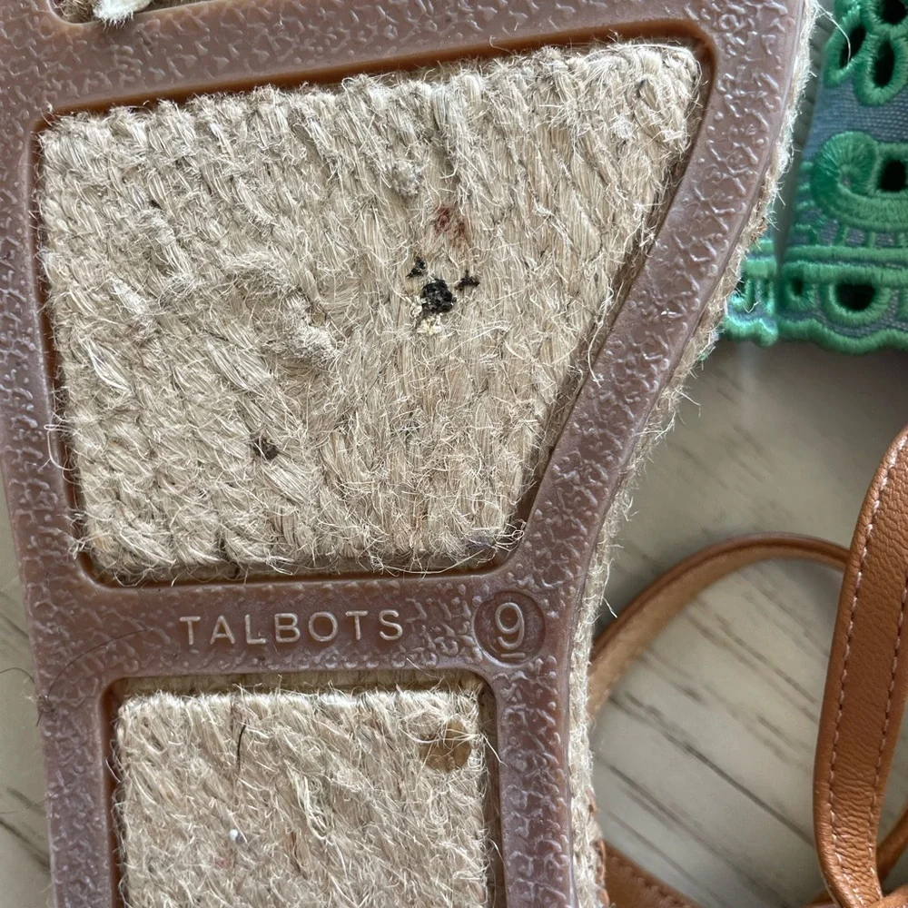 TALBOTS IZZY D'ORSAY CHAMBRAY EYELET ESPADRILLE SANDALS SIZE 9